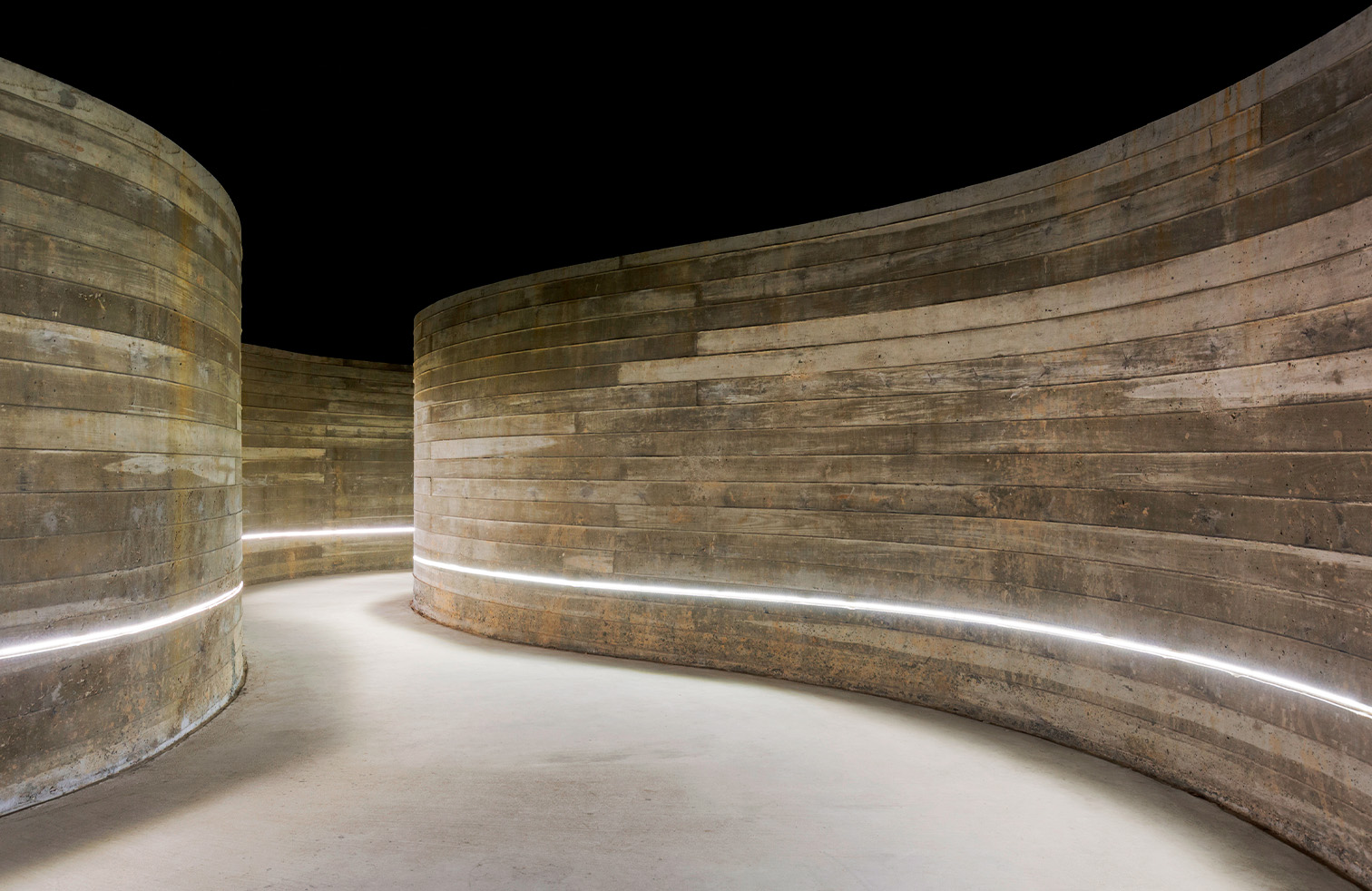 SISTEMAS DE ENERGÍA ELÉCTRICA EN DISEÑO Y ARQUITECTURA