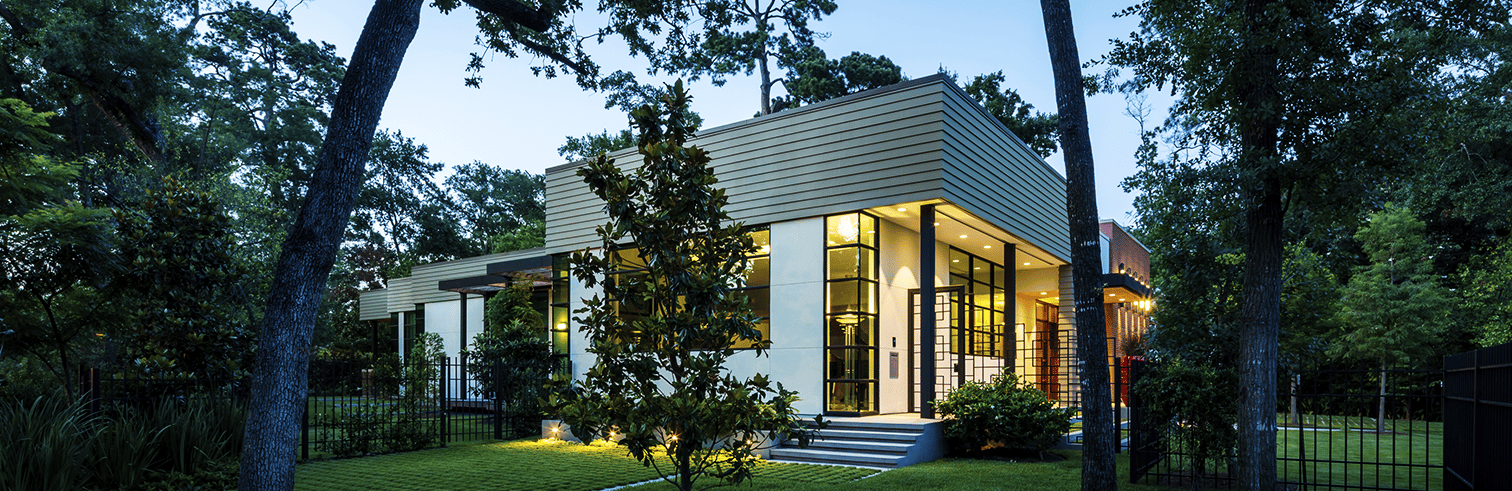 Casa con arquitectura moderna y sostenible