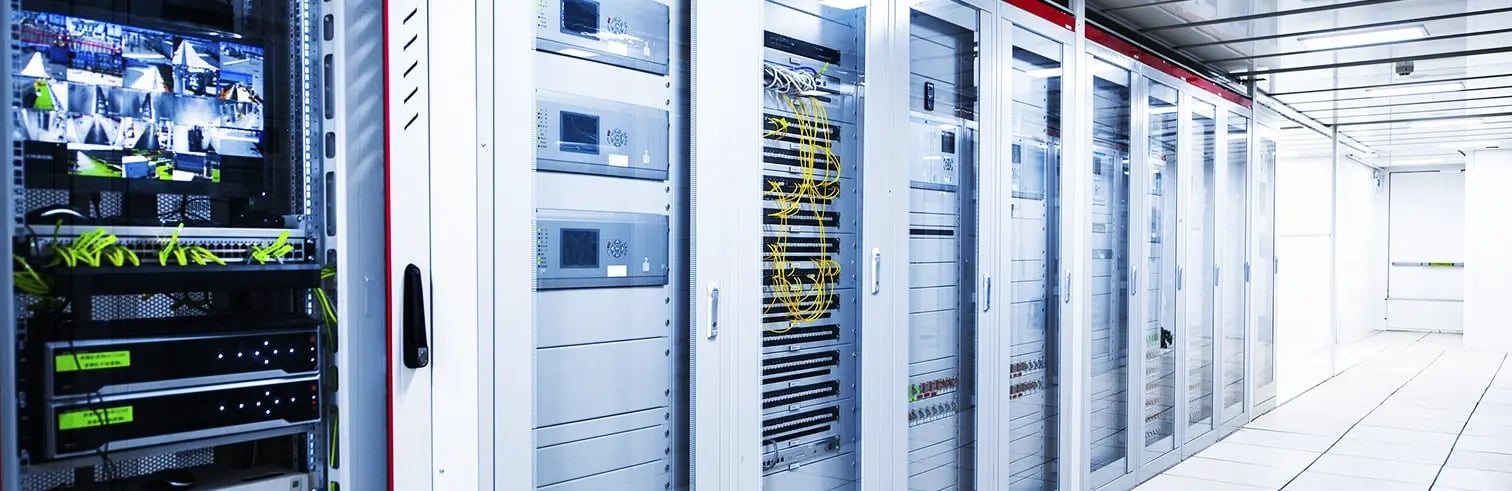 Panel eléctrico en un data center